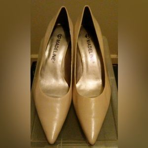 Beige Madeline pump
